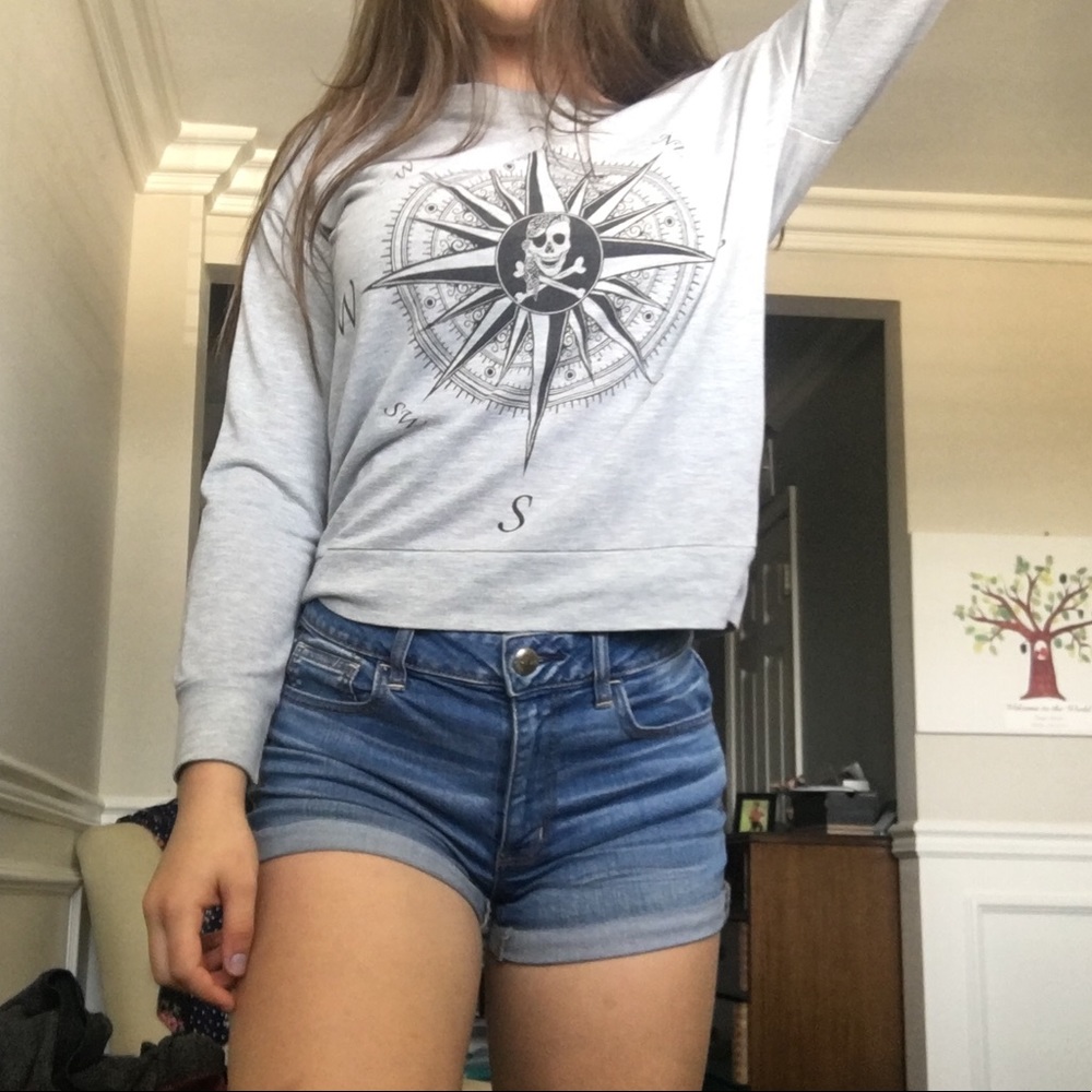 gray women’s long sleeves